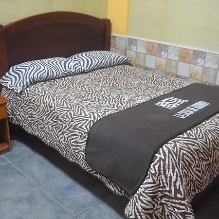 Hostal La Casa De Rodrigo Baeza Extérieur photo